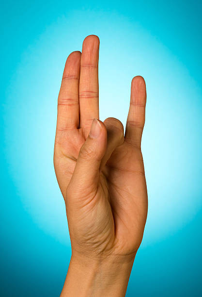 Surya-Mudra-pentru-slabit